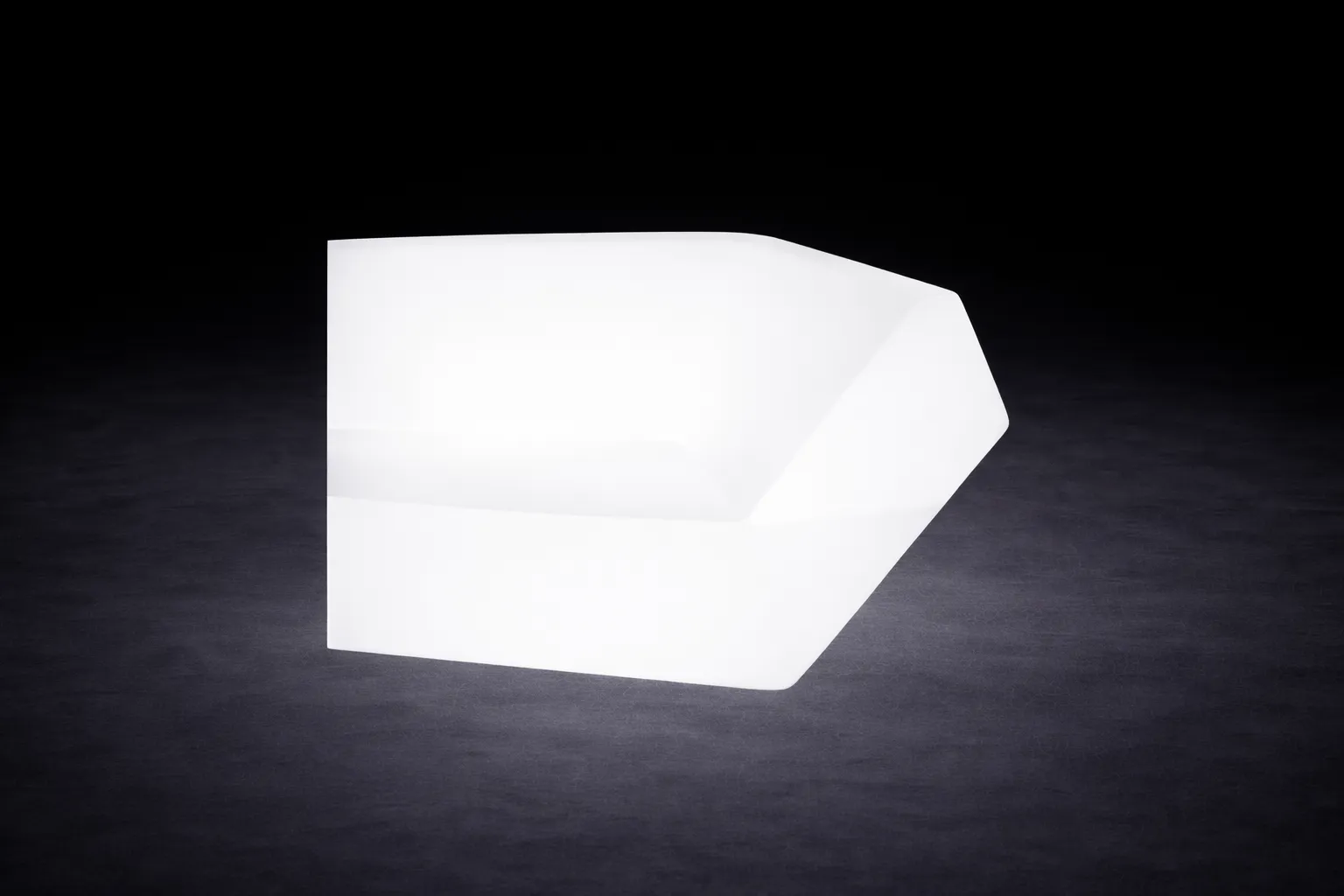 LED Sofa Eckstück mieten – beleuchtetes Loungemöbel – 2