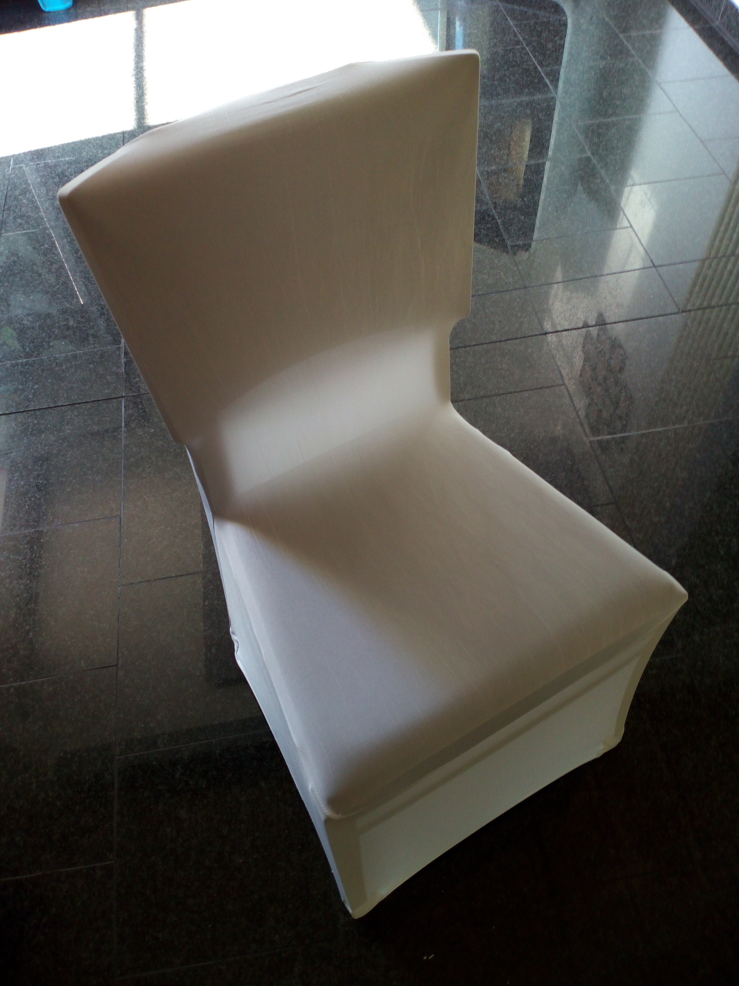 Stuhlhussen weiß mieten - elegante Hussen für Hochzeit & Feier
