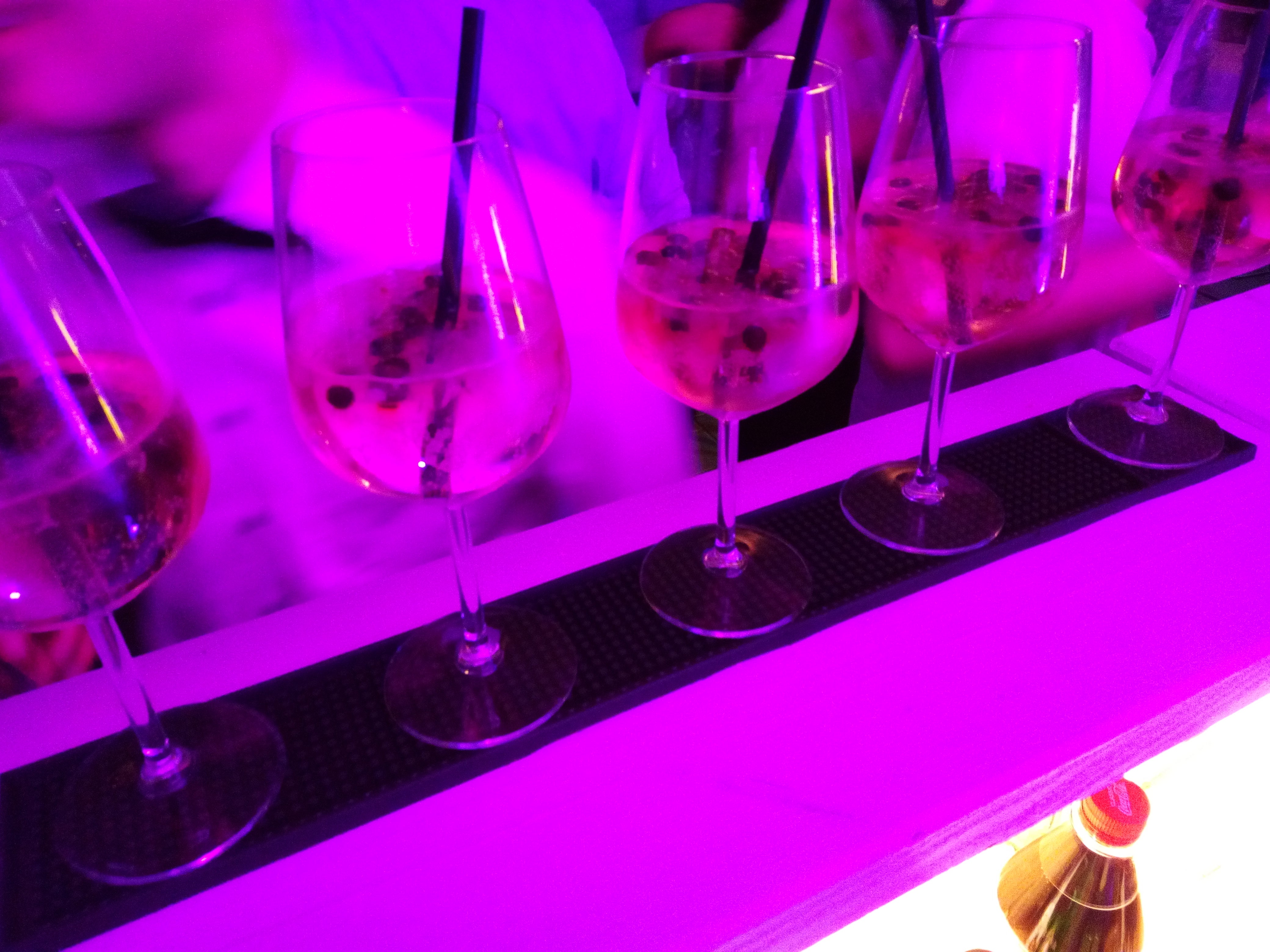Mobile Cocktailbar mieten - Bar für Messe, Geburtstag & Firmenfeier – 3