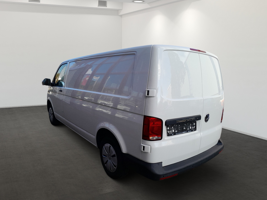 VW T6 Transporter Kasten lang LR TDI mieten – mit AHK & Klima – 3