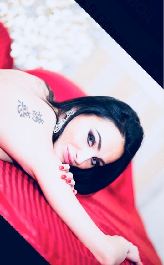 Bildhübsche Stripperin Alicia aus München buchen - exklusiver Partystrip in Berlin & Umgebung – 3