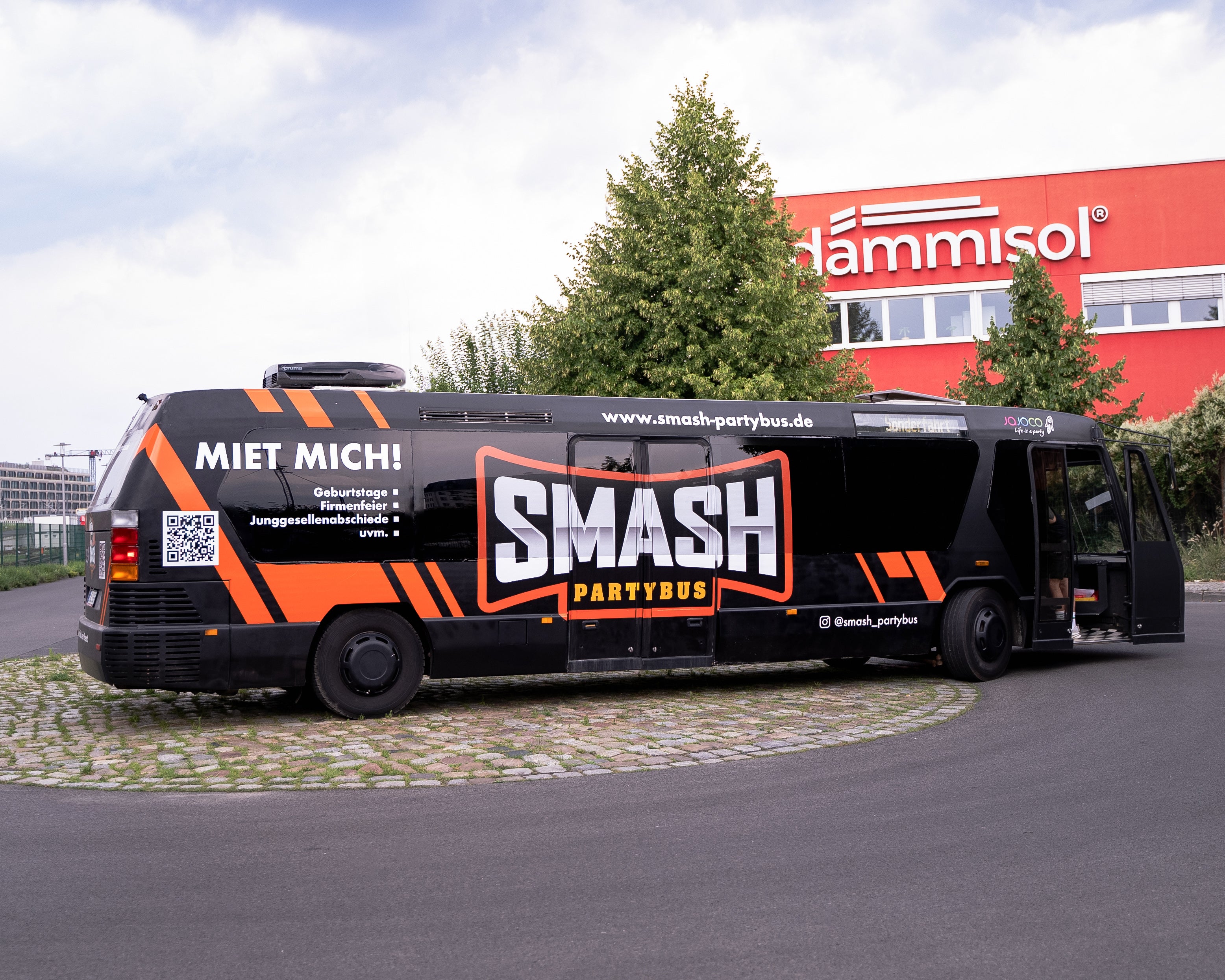 Black Mamba Partybus mieten - Partybus-Tour Berlin & Umland für bis zu 23 Personen – 2