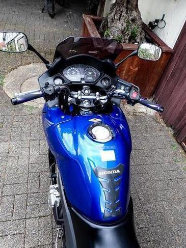 Honda CBF 600 SA mit ABS mieten – wendiges Mittelklasse-Motorrad leihen – 4