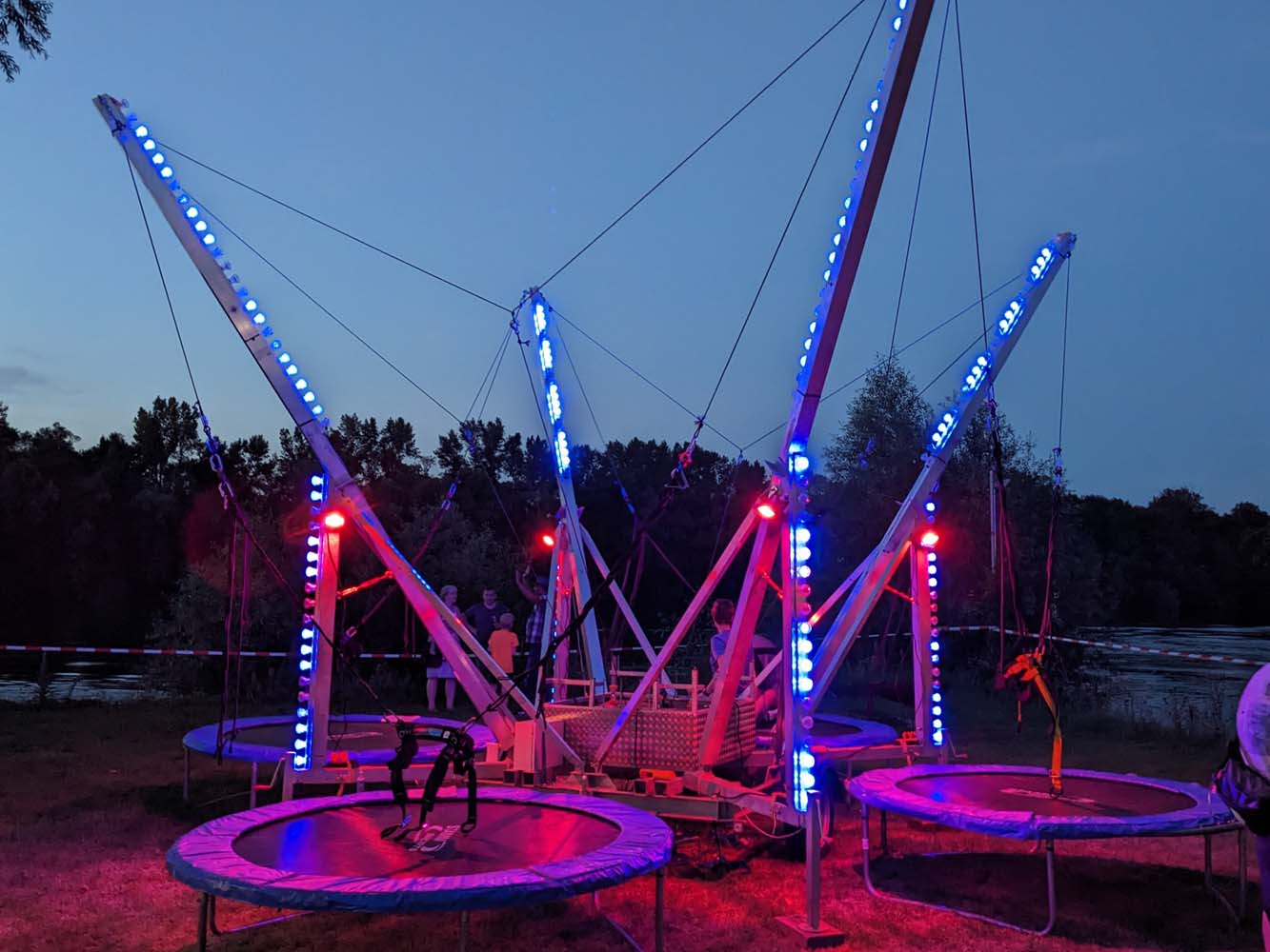 4er Bungee-Trampolin mieten - inkl. Betreuungspersonal & Haftpflicht – 4