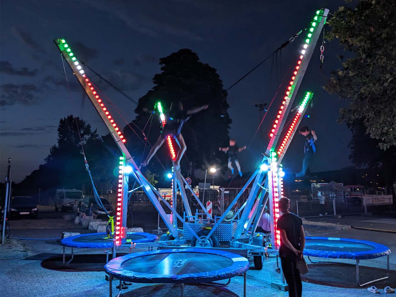4er Bungee-Trampolin mieten - inkl. Betreuungspersonal & Haftpflicht