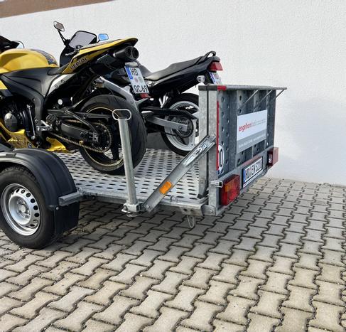 Doppel-Motorradanhänger mieten – Profi Tieflader 1.300 kg, gebremst – 2