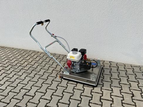 Pflastersteinreiniger mieten – Flächenreiniger mit Honda-Motor, bis 150 bar