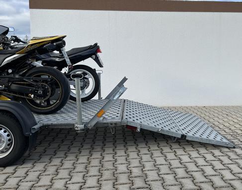 Doppel-Motorradanhänger mieten – Profi Tieflader 1.300 kg, gebremst – 4