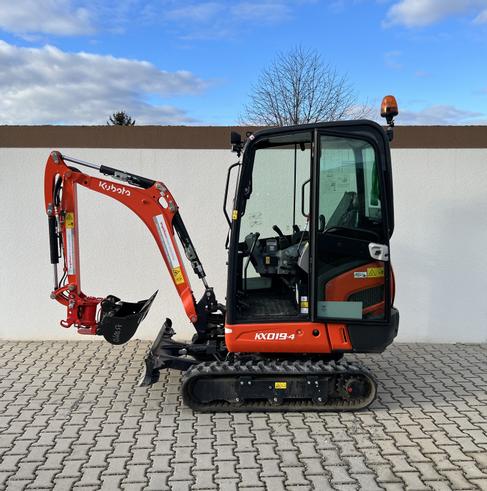 Kubota Minibagger mieten – KX019-4, 1,9 t, mit Komfortkabine – 2