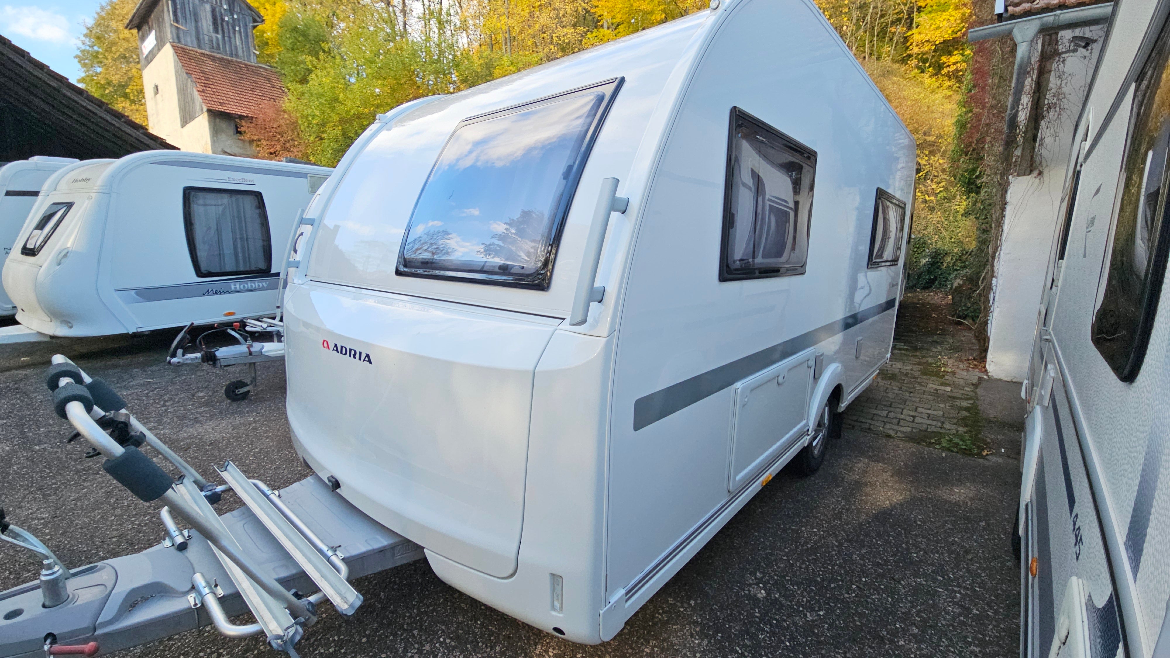 Wohnwagen mieten: Adria Altea 432 px - kompakter Caravan mit Wohngefühl wie zuhause – 4