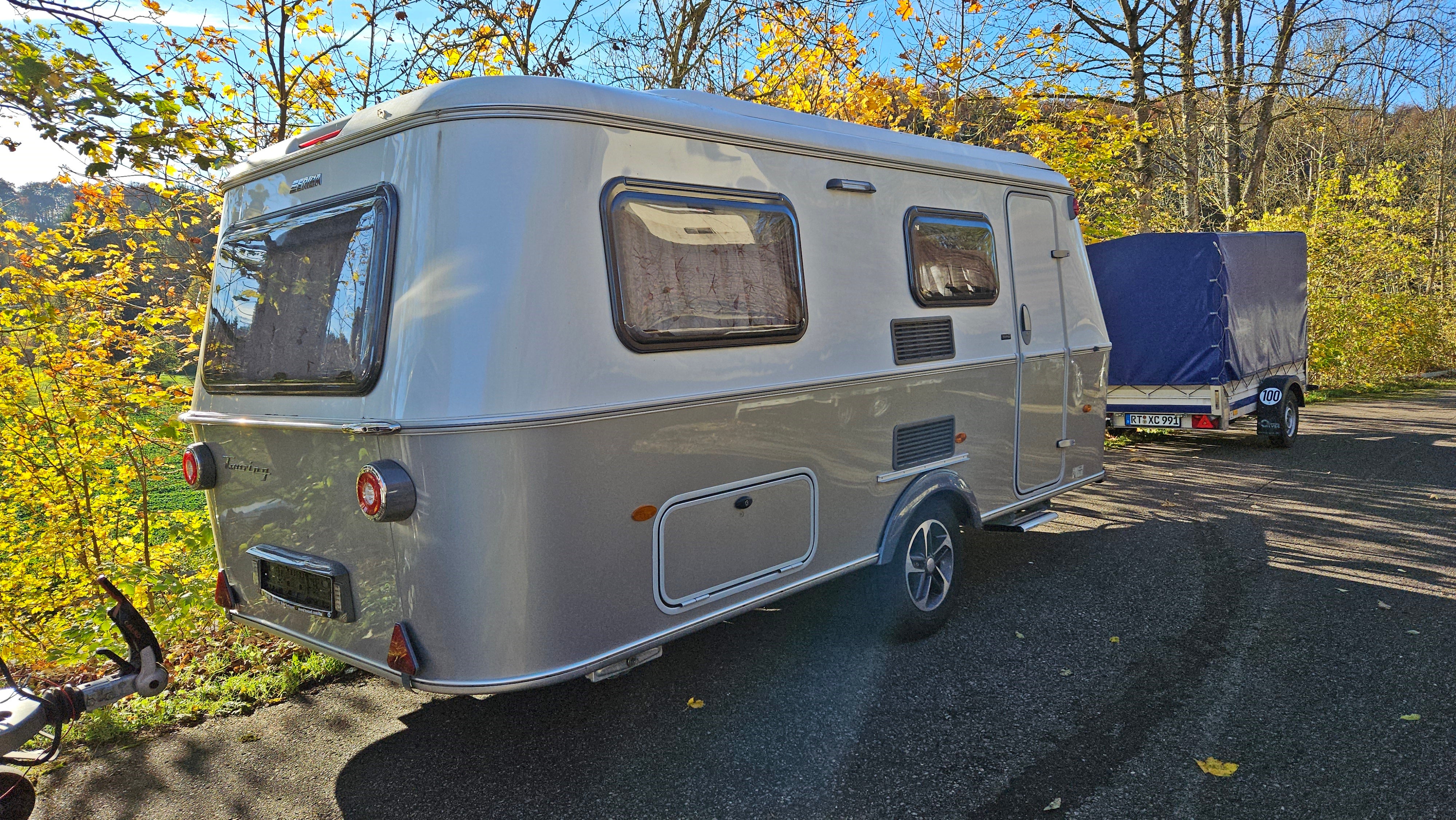 Wohnwagen mieten: Eriba Touring 542 - Kult-Caravan für bis zu 3 Personen – 2