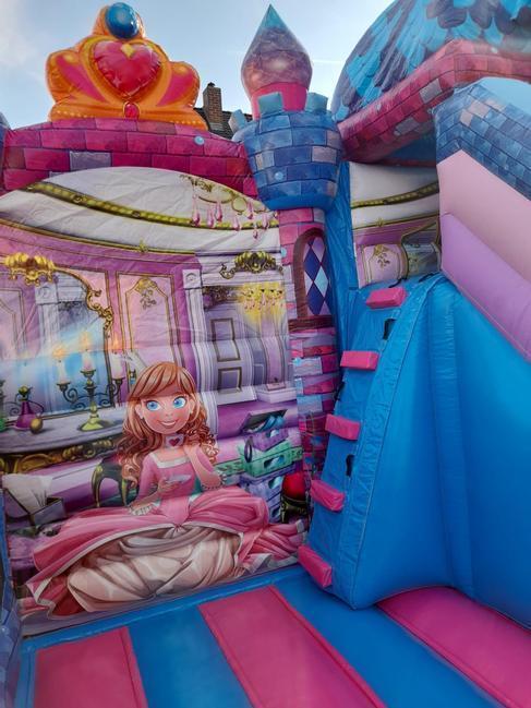 Hüpfburg mieten Cinderella Kutsche Märchenschloss mit Rutsche – Profi-Springburg 6x4x5 m – 4