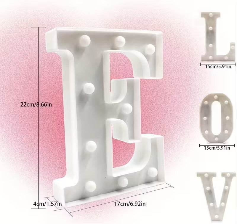 LOVE Leuchtbuchstaben mieten – Highlight für Hochzeit, Party & Event – 3