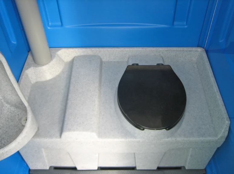 Mobile Baustellentoilette mieten - Baustellen-WC mit Reinigung & Fäkalienentsorgung, ab 34,50 € pro Woche – 4