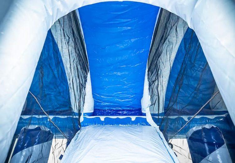 Hüpfburg Multiplay XXL Eis mieten – 5,9x5,8x3,5 m, überdacht mit Rutsche – 4