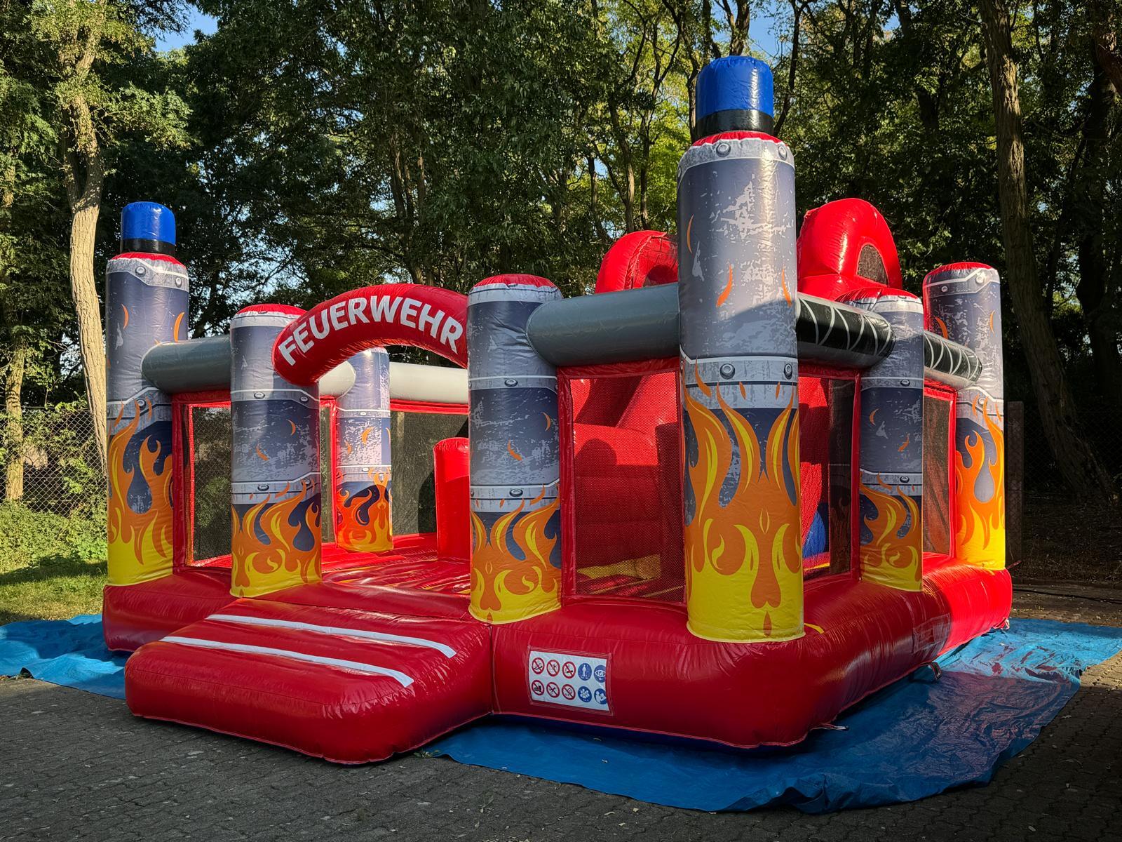 Hüpfburg Slidebox Feuerwehr mieten – 6,5x5,5x3,8 m mit Rutsche