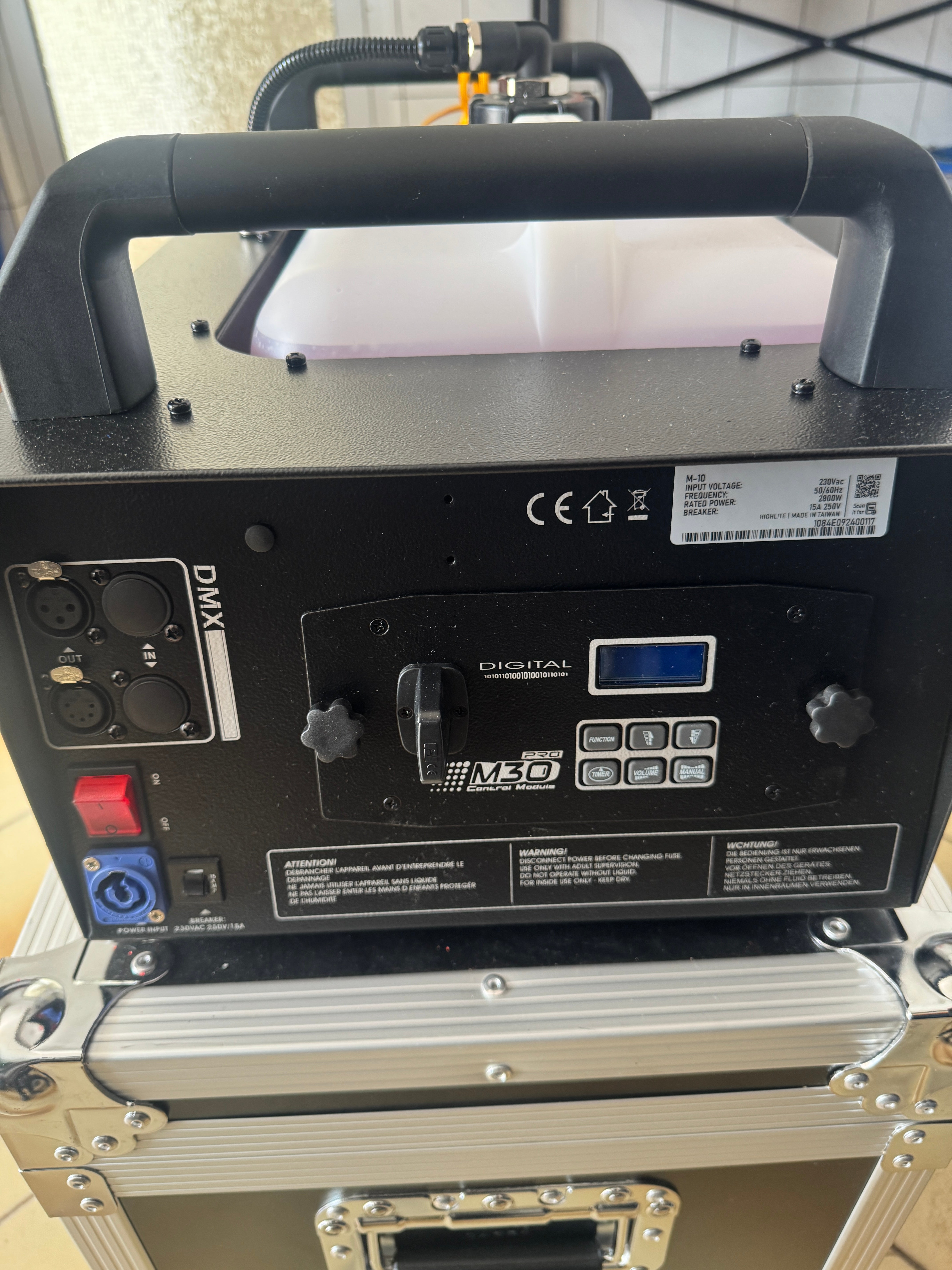 Nebelmaschine mieten Antari M-10 – Hochleistung für Bühne, Konzert & Übung – 3