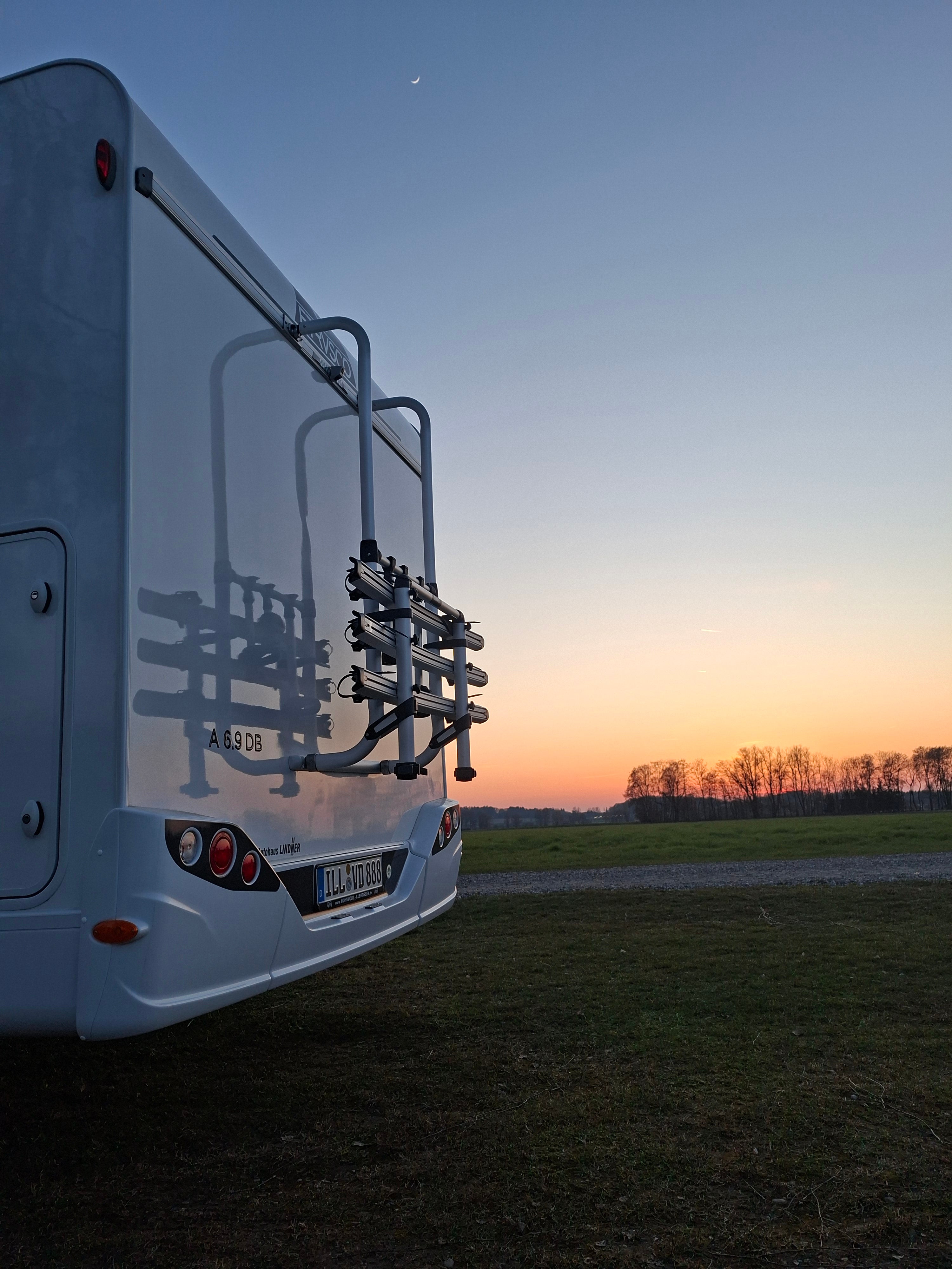Wohnmobil mieten – Alkoven Etrusco A6.9, der Familien-Camper – 4