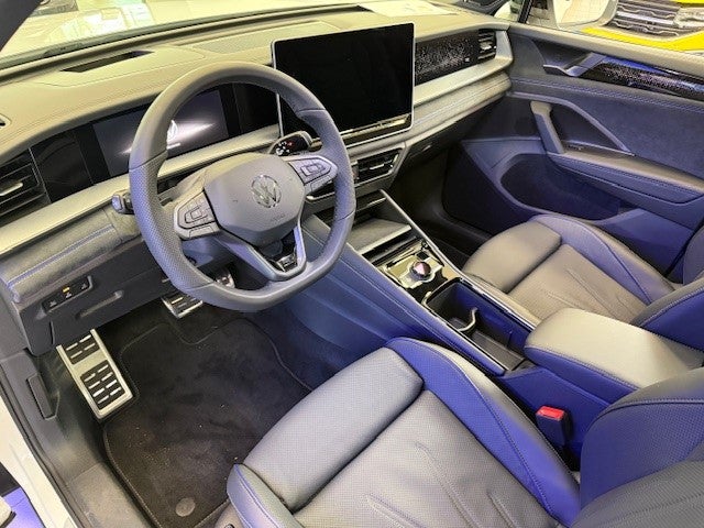 VW Tayron R-Line DSG mieten – Allrad-SUV, 193 PS, Anhängerkupplung 2,4 t – 4