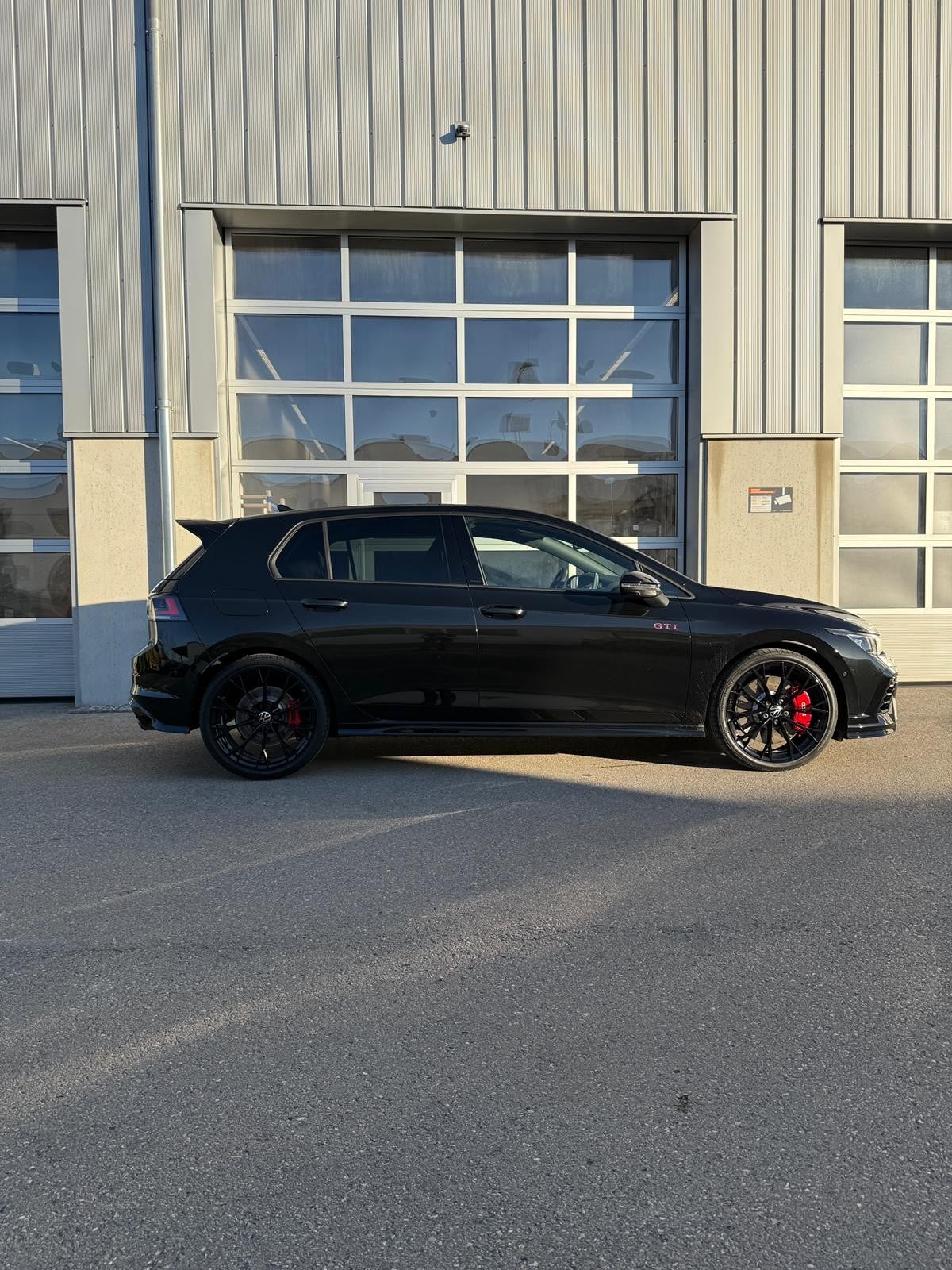 VW Golf GTI Clubsport 300 PS mieten – Sportler mit Panoramadach & LED – 2