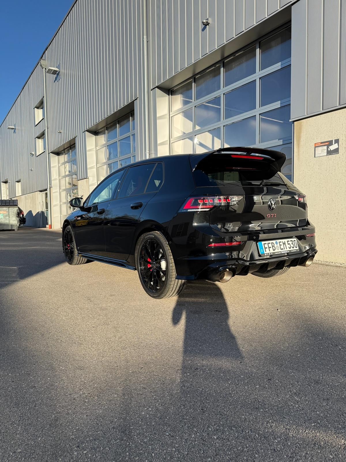 VW Golf GTI Clubsport 300 PS mieten – Sportler mit Panoramadach & LED – 3