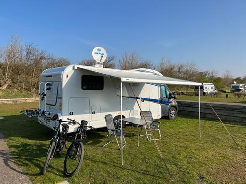 Wohnmobil mit Hundegarage mieten: Knaus Sky Wave 700 MEG, 4,4 t, Einzelbetten, Vollausstattung – 3