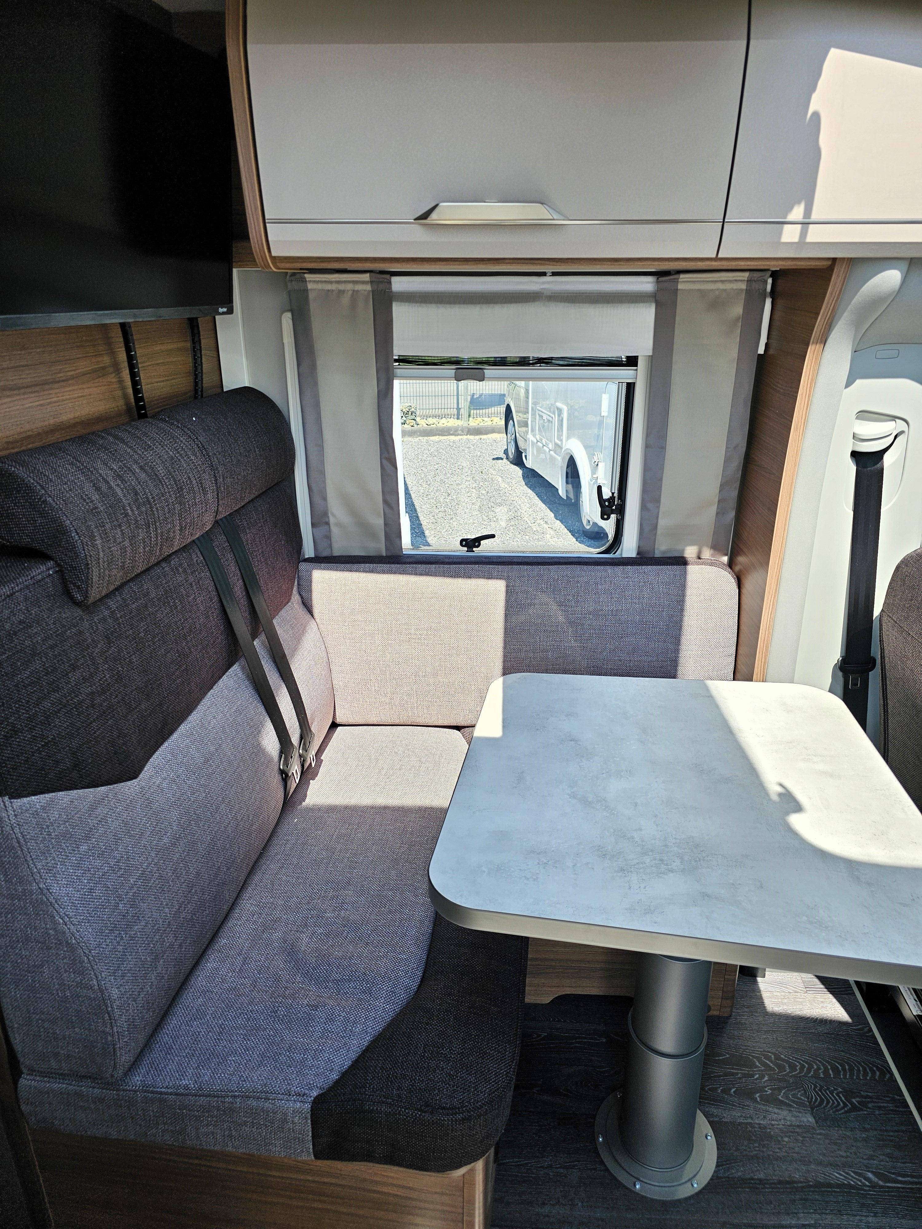 Wohnmobil mieten: Knaus Van TI 640/650 MEG VANSATION auf VW Crafter, teilintegriert – 3