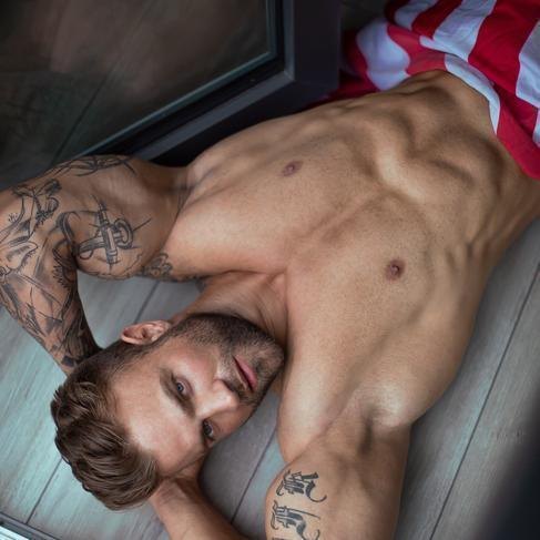 Stripper Chris mieten – heißer Menstrip für Party, JGA & Geburtstag