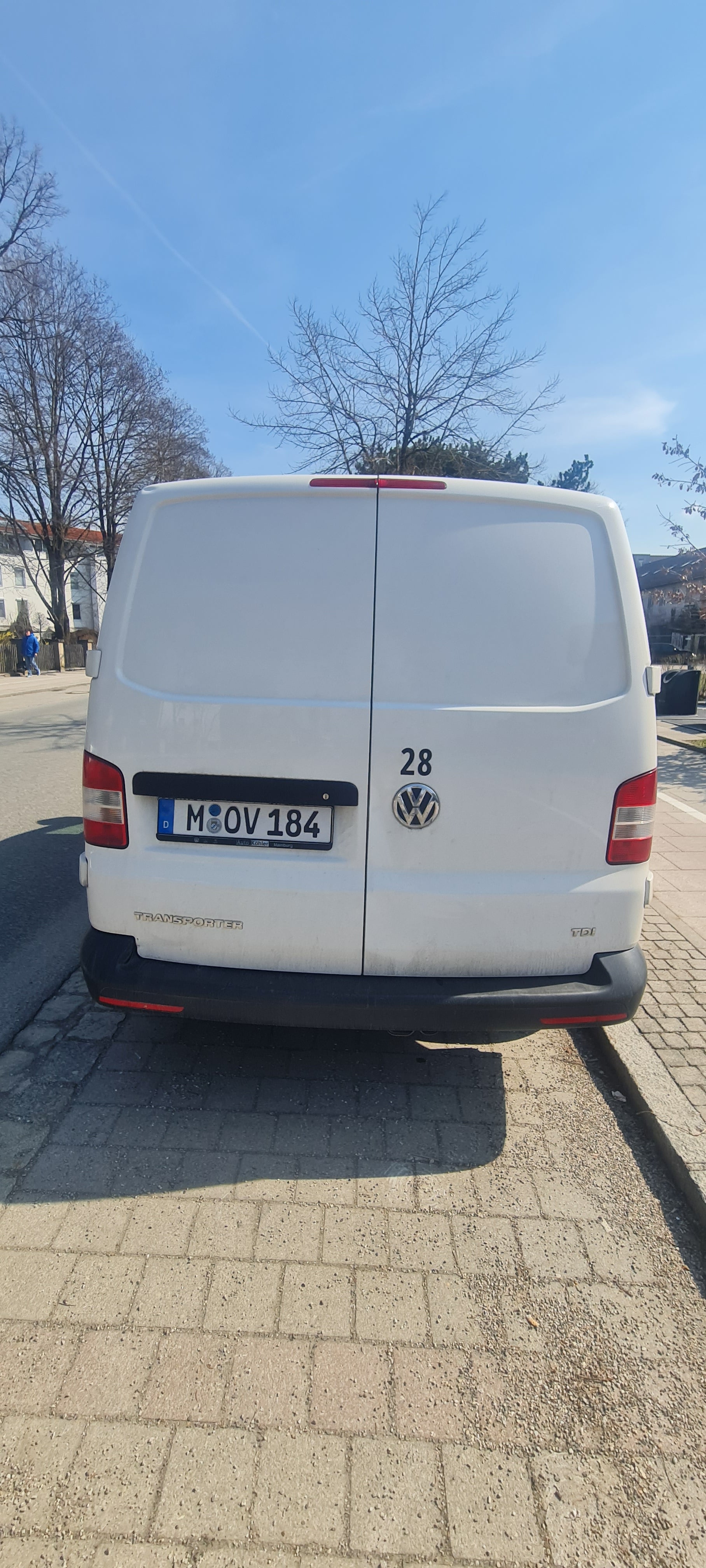 VW T5 Kastenwagen mieten ohne Kaution – wendiger Transporter – 4