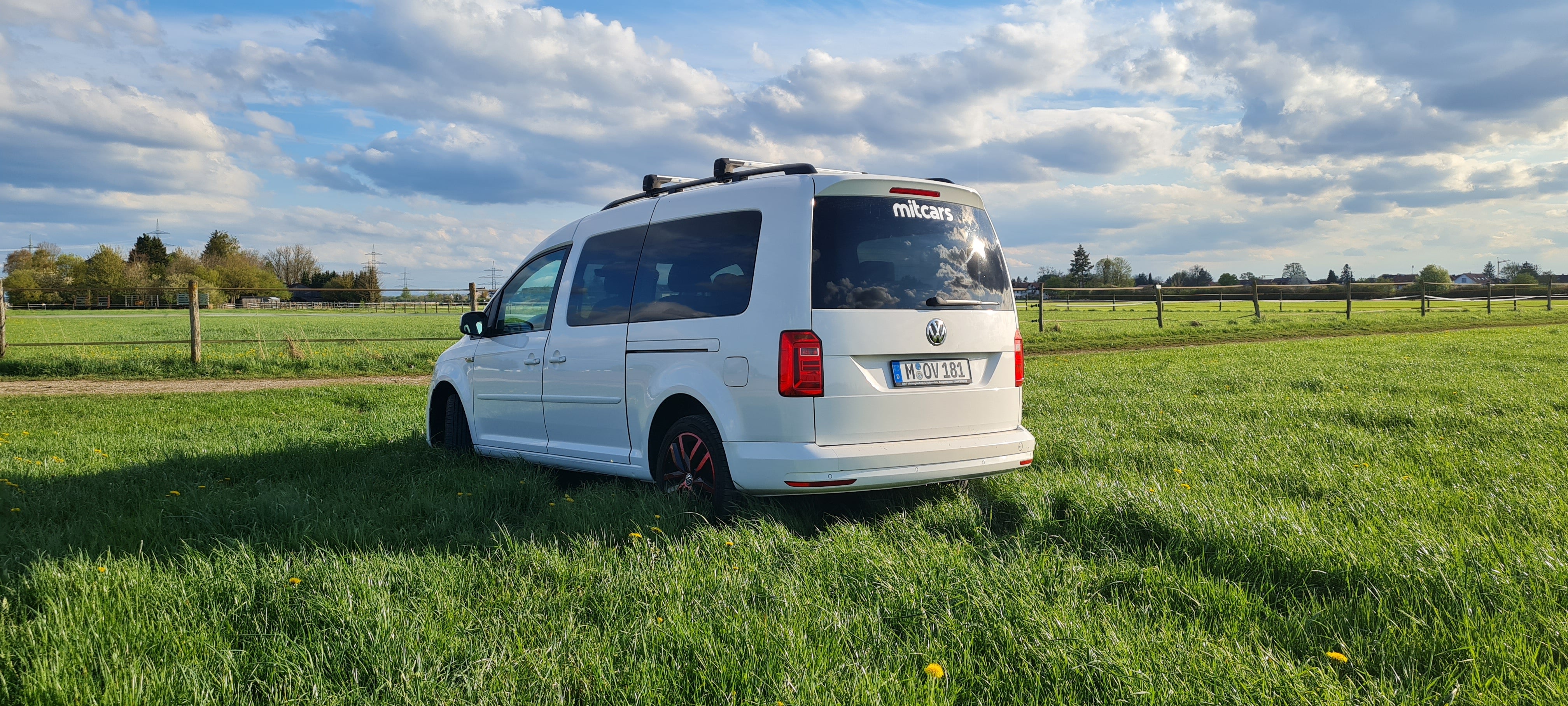 VW Caddy Maxi 7-Sitzer mieten – Diesel DSG-Automatik, 110 PS – 3