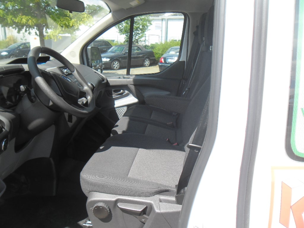 Ford Transit 9-Sitzer Bus mieten – für Ausflüge & Gruppenfahrten – 2