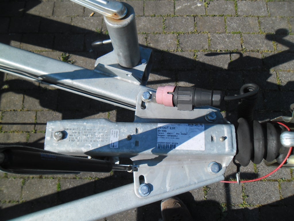 PKW-Transportanhänger Brenderup D06 mieten – inkl. Gurte – 3