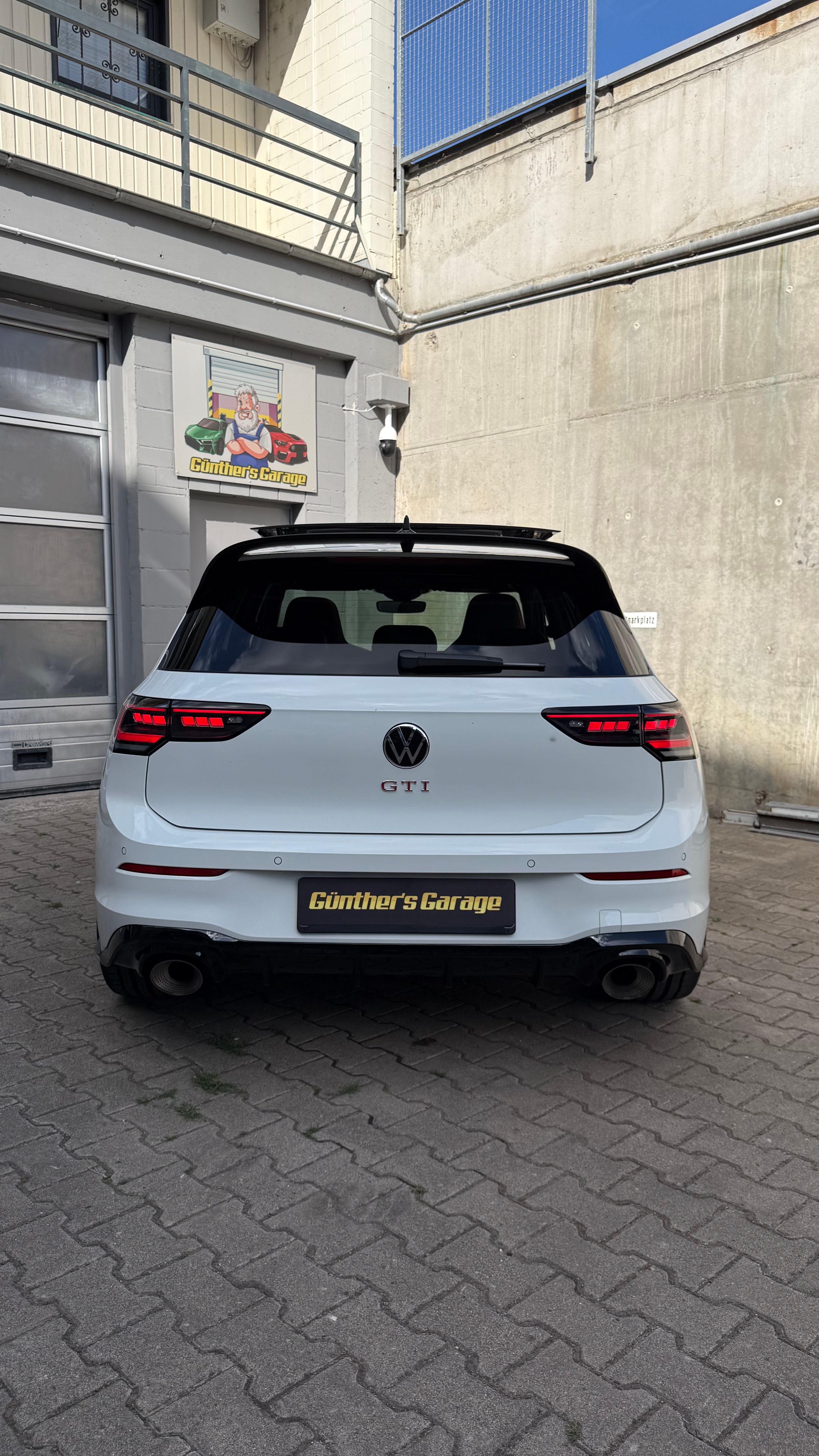 VW Golf 8.5 GTI Clubsport mieten – 300 PS Sportwagen ab 18 Jahren – 4