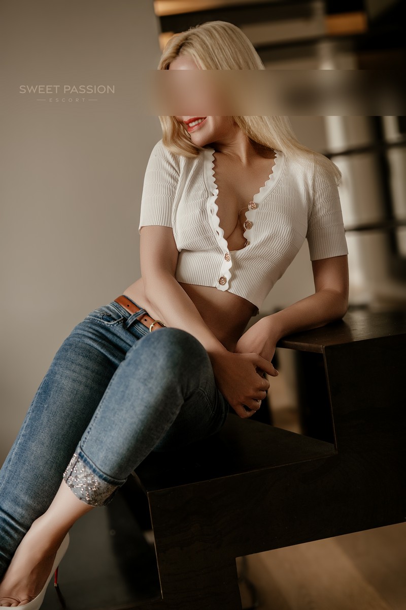 Carolin – 2