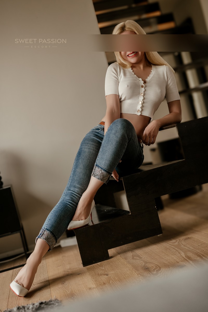Carolin – 4