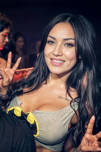 Stripperin Tigana Paderborn buchen – Stripshow & Showact