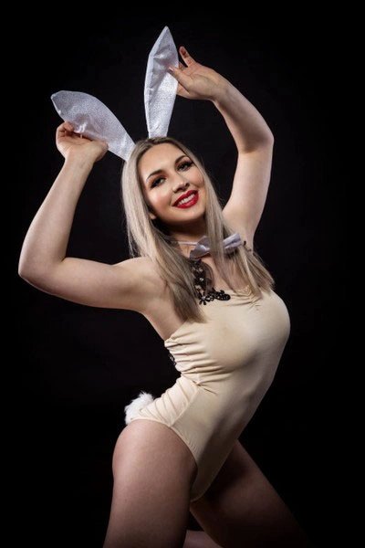 Stripperin Tamara Friedrichshafen buchen – Stripshow & Showact