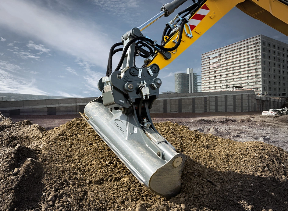 Grabenräumlöffel von Liebherr mieten