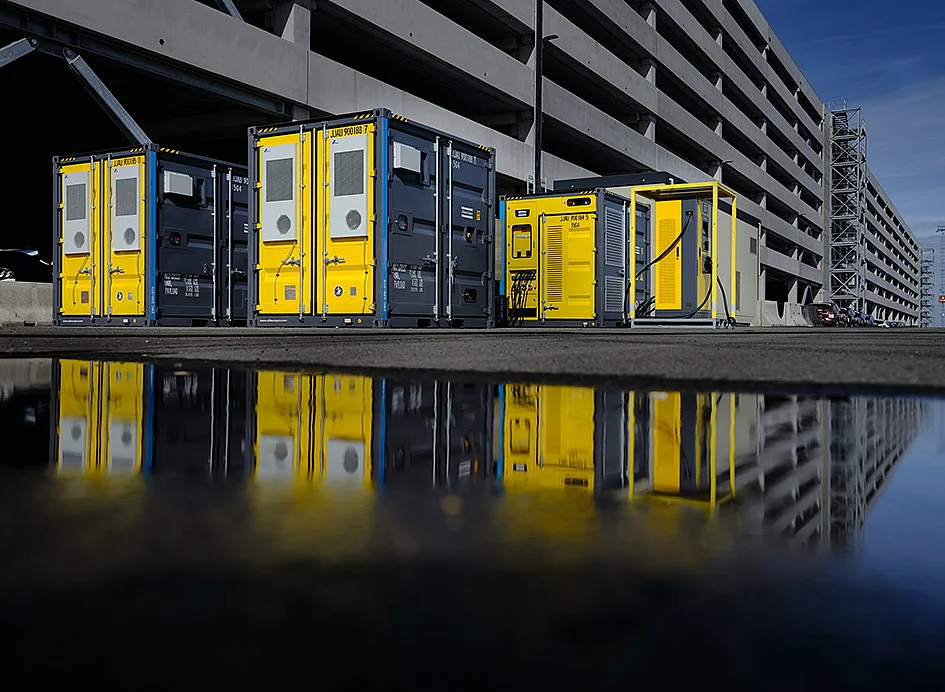 Atlas Copco: Energiespeicher für mobile Stromversorgung mieten