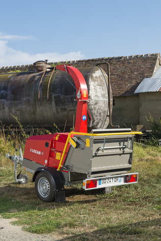 Holzhäcksler Diesel mieten