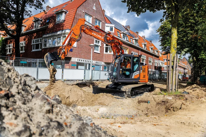 ZX135US-7B mieten