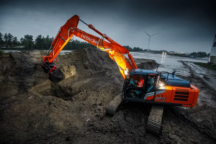 ZX250-7 mieten