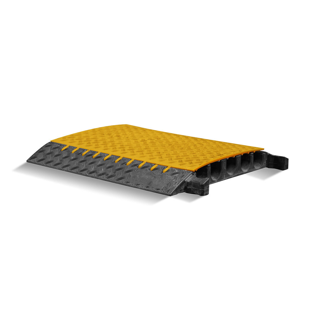 Robuste 5-fach Schlauchbrücke für C-Schläuche, begeh- & befahrbar . mieten