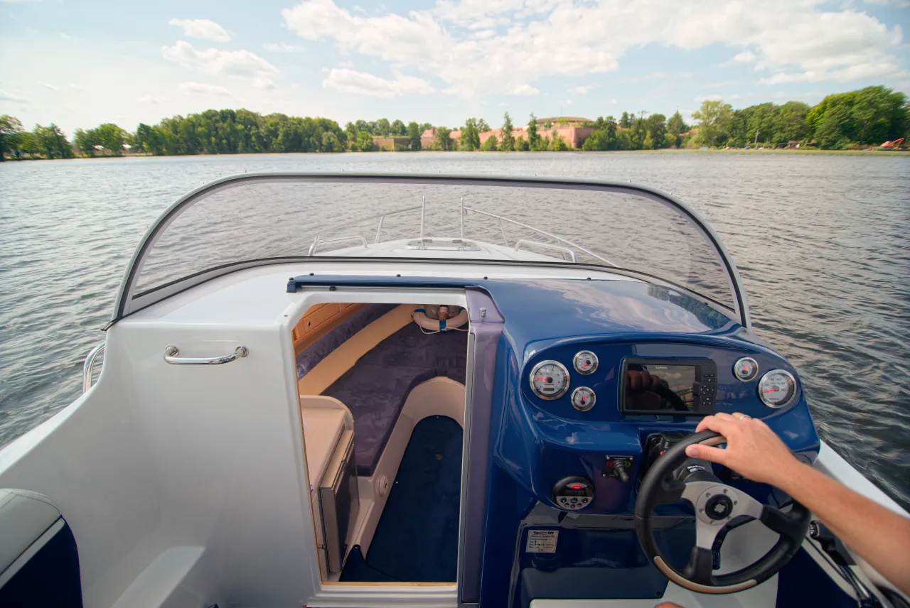 Sport-Motorboot Aqualine 690 "Mia" mieten – 3