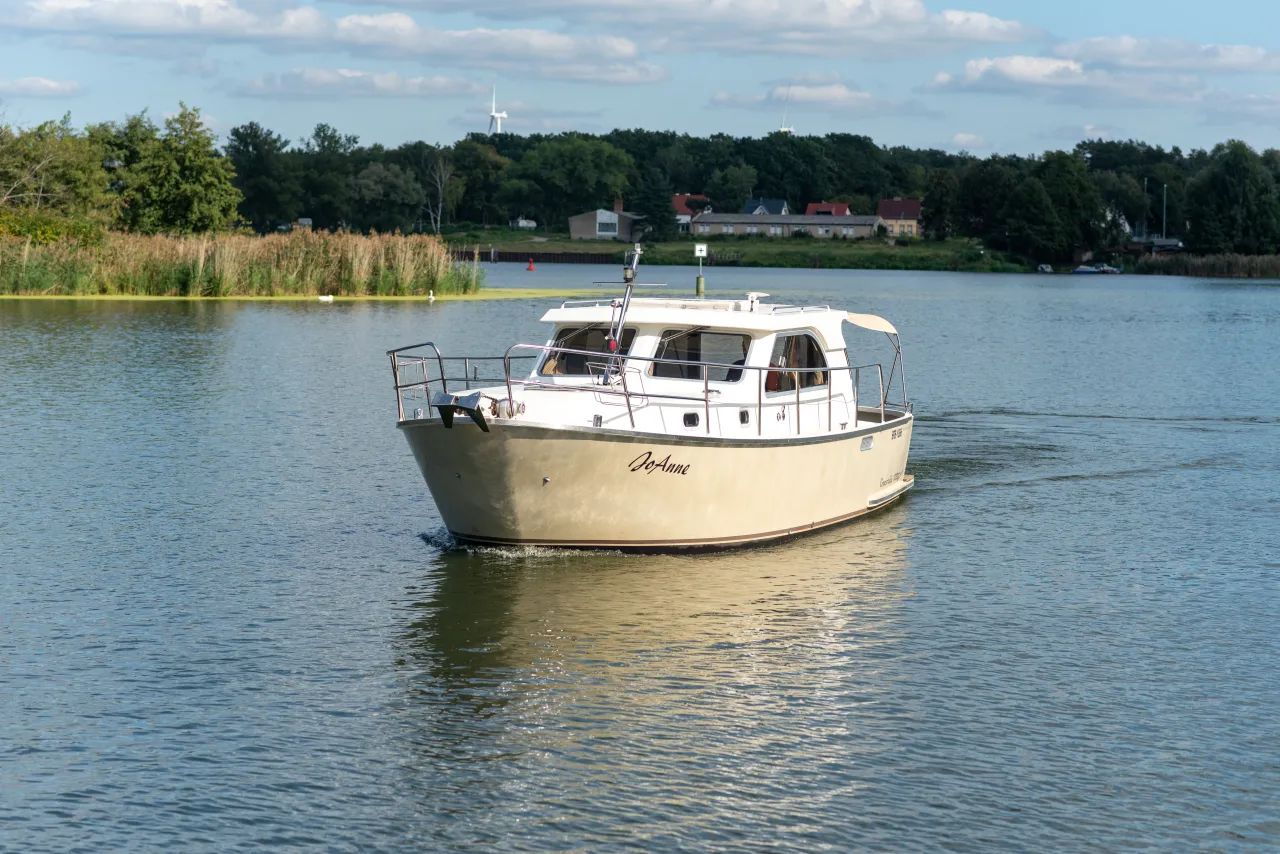 Stahl-Motoryacht Concordia 102 OC "Joanne" mieten – 3