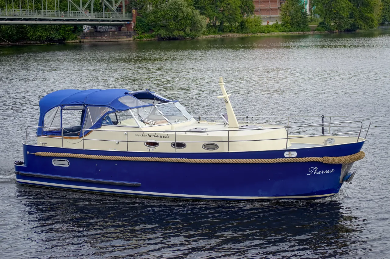 Stahl-Motoryacht Passion 1000 "Theresa" mieten