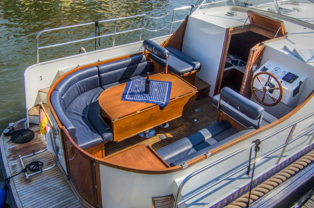 Stahl-Motoryacht Passion 1000 "Maria" mieten – 4