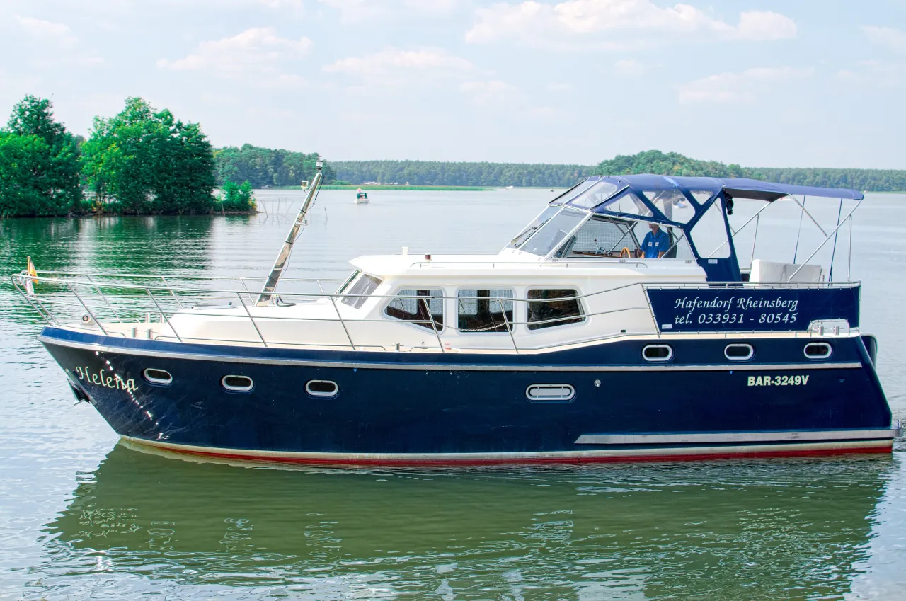 Stahl-Motoryacht Advantage 38 3 kabinen "Helena" mieten