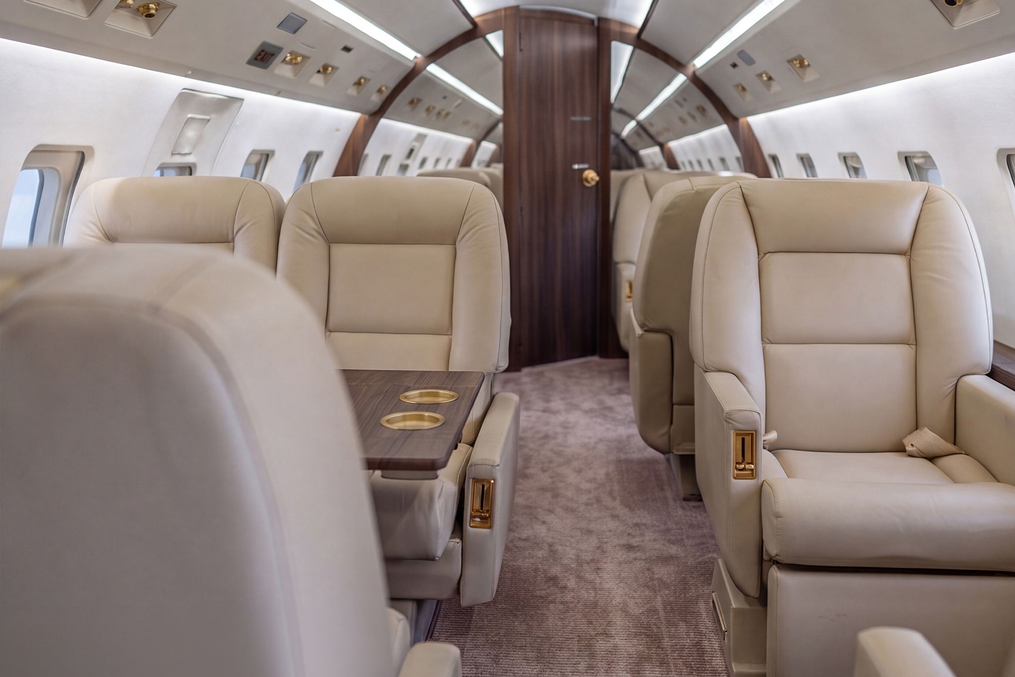 Privatjet Challenger 604 D-AFAB chartern / mieten
