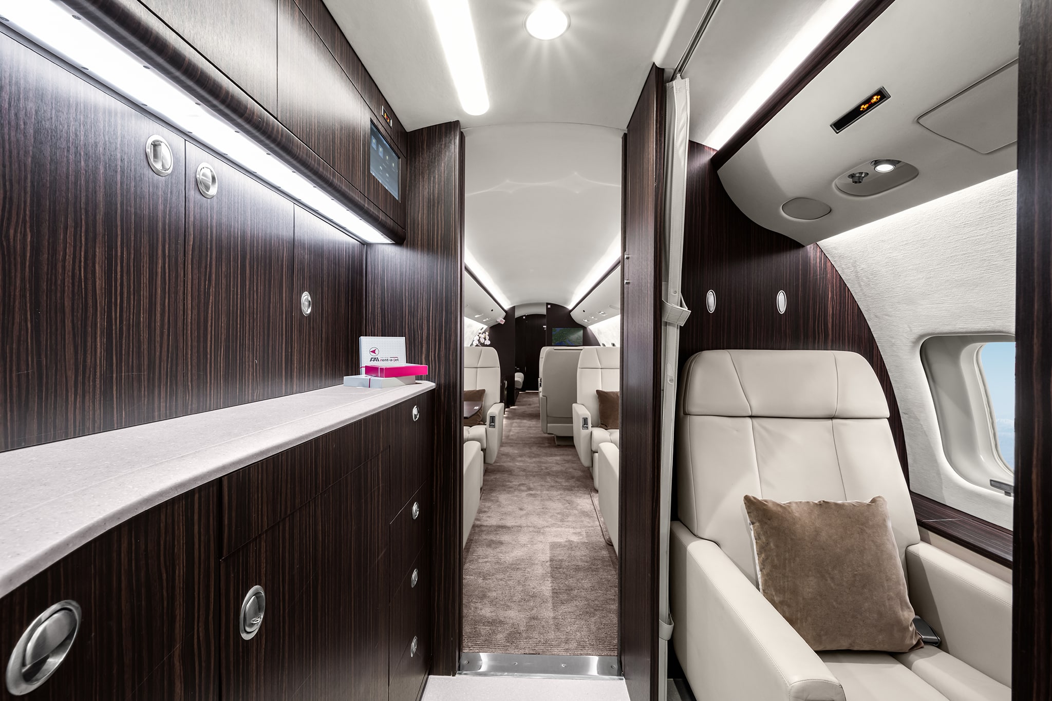 Privatjet Global Express D-AFAO chartern / mieten